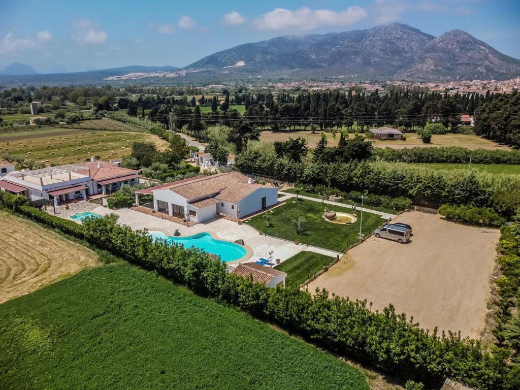 Sisula Country Hotel & Spa 오로세 외부 사진