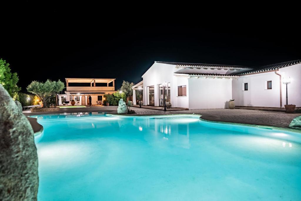 Sisula Country Hotel & Spa 오로세 외부 사진